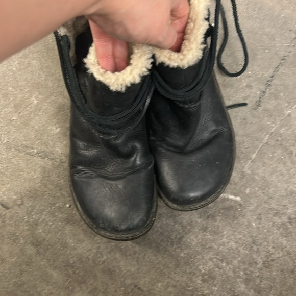 Full leather ugg booties - Picture 2 of 4